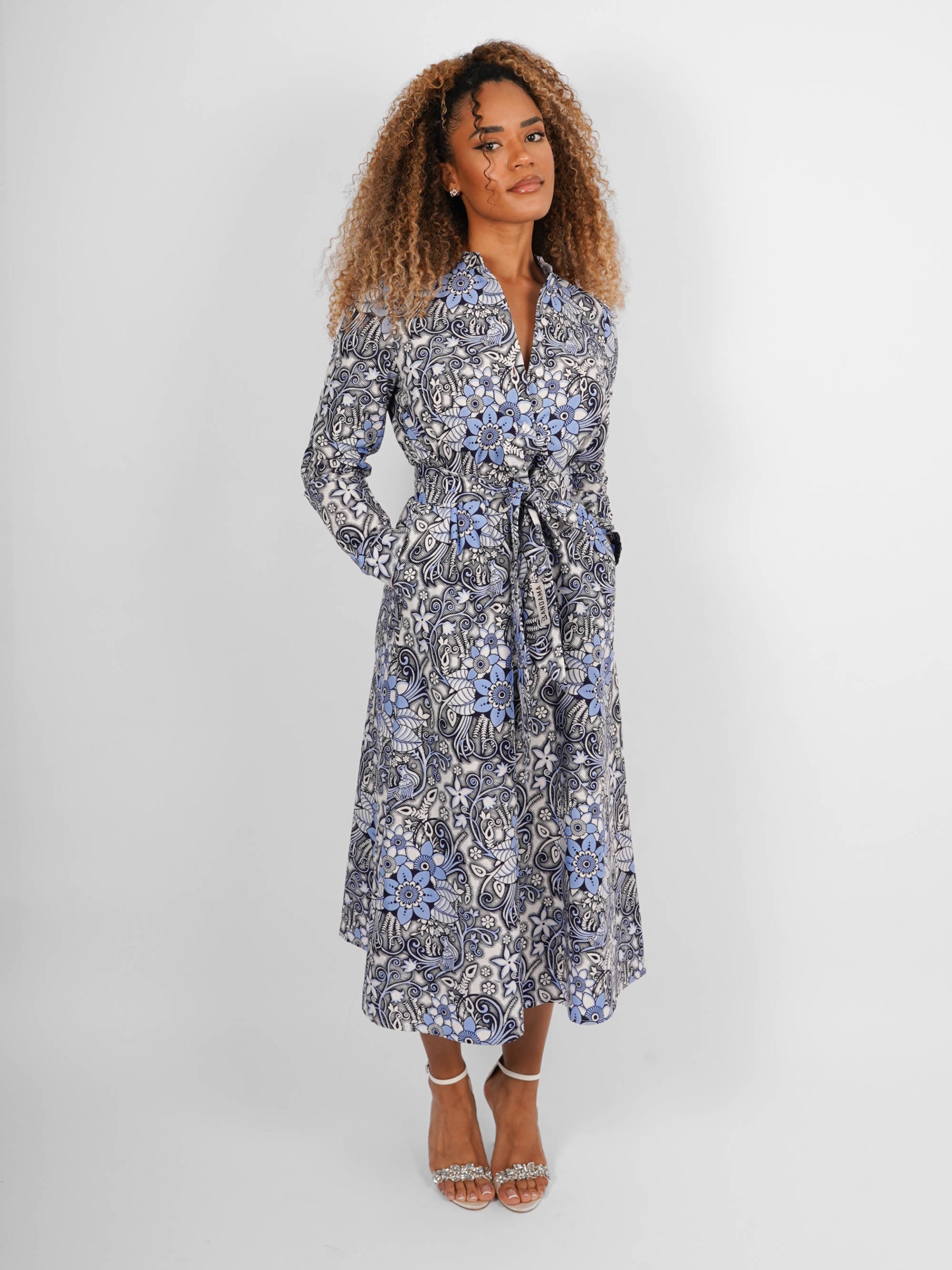 ROBE_CHEMISE_MACHES_LONGUES_WAX_FEMME_DOUALA_1